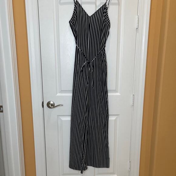 House of Harlow 1960 Black and White Striped Jumpsuit - Picture 4 of 16